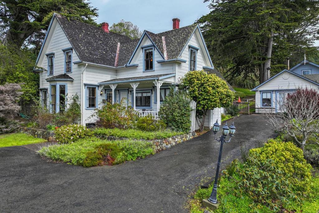 Dennen'S Victorian Farmhouse Little River ภายนอก รูปภาพ